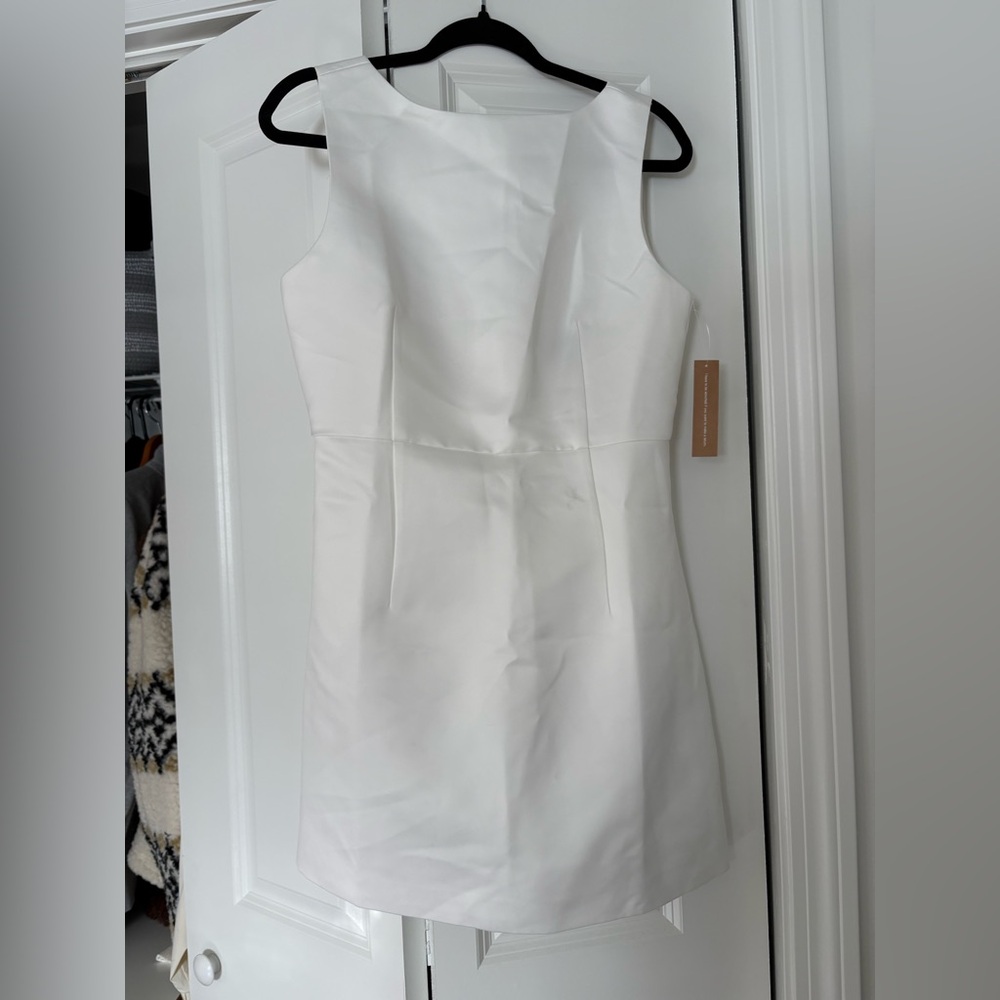 Fewmoda Short White Sleeveless Dress size 6